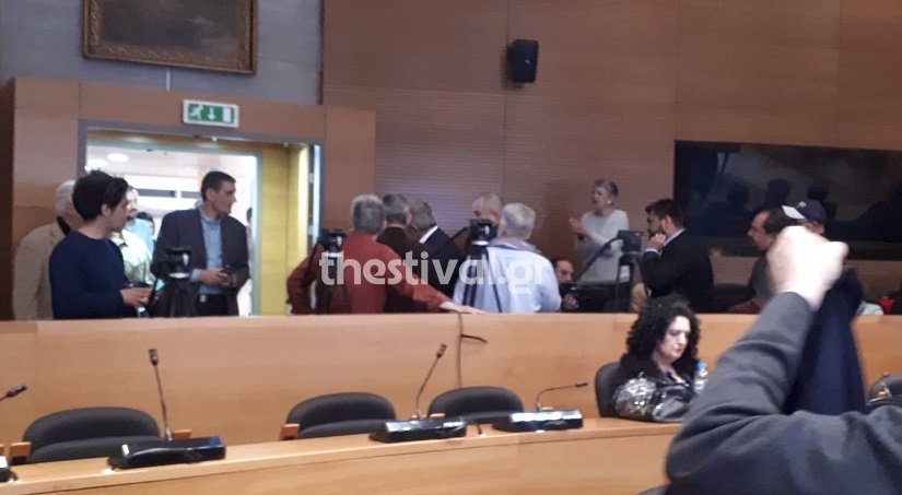 Αποδοκίμασαν τον Βούτση στη Θεσσαλονίκη: «Θα πληρώσετε για την προδοσία των Πρεσπών» [βίντεο & εικόνες] | iefimerida.gr 0