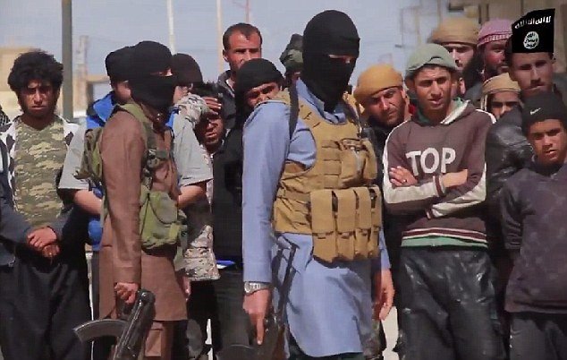 Σχολείο δολοφόνων: Τζιχαντιστές μαθαίνουν σε παιδιά να εκτελούν εν ψυχρώ [εικόνες] | iefimerida.gr 5