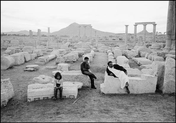 Το φωτογραφικό πρακτορείο Magnum συγκλονίζει: Ο πόλεμος στη Συρία όπως δεν τον έχουμε ξαναδεί [εικόνες] | iefimerida.gr 9