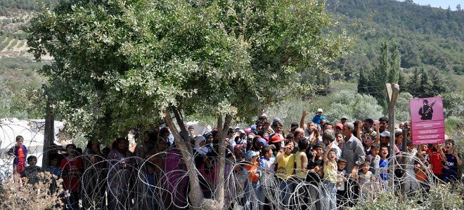 Σπαρακτικές εικόνες από τα προσφυγικά καταλύματα χιλιομέτρων με Σύριους στην Ιορδανία [εικόνες] | iefimerida.gr 1