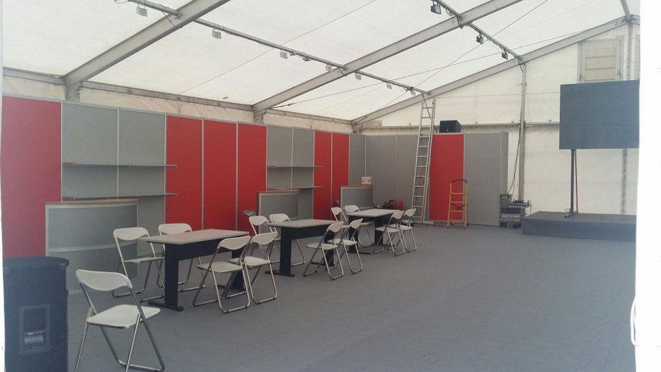 Το υπερσύγχρονο εκλογικό κέντρο του ΣΥΡΙΖΑ στο κέντρο της Αθήνας [εικόνες] | iefimerida.gr 2