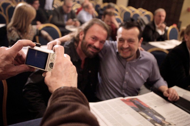 Τα παρασκήνια της Κεντρικής Επιτροπής του ΣΥΡΙΖΑ: Γέλια, χαρές και το ντεκολτέ της Αχτσιόγλου [εικόνες] | iefimerida.gr 11