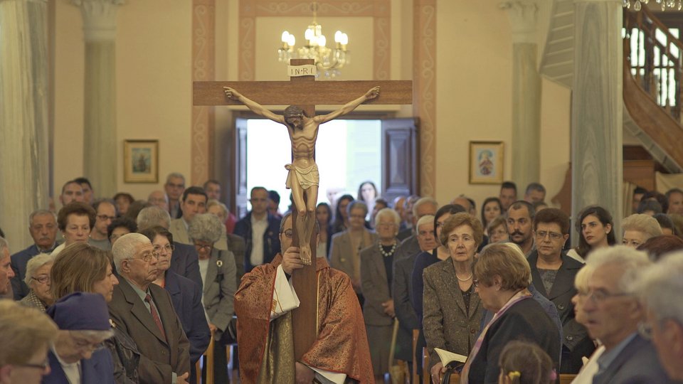 Η Σύρος στις πρώτες επιλογές για τις διακοπές του Πάσχα [εικόνες & βίντεο]  | iefimerida.gr 1