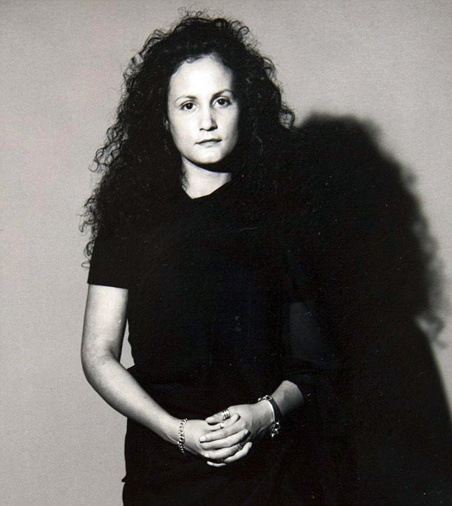 Ματαιοδοξία: 50χρονη έχει να γελάσει 40 χρόνια για να μην κάνει ρυτίδες [εικόνες] | iefimerida.gr 1