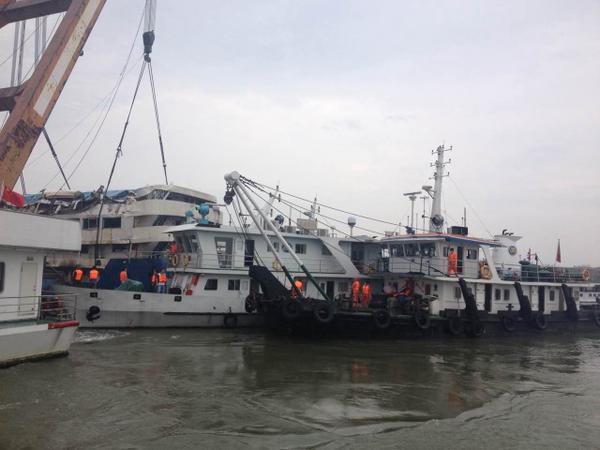 Μόνο πτώματα βρίσκουν οι διασώστες στο Γιανγκτσέ -Στους 431 οι νεκροί [εικόνες] | iefimerida.gr 3