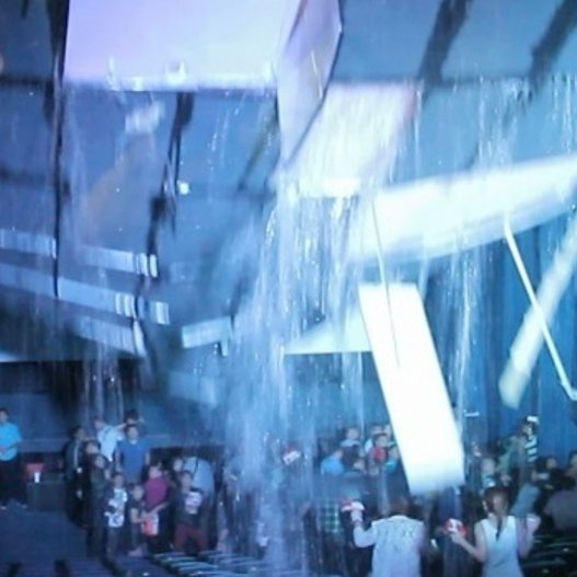 Ταβάνι καταπλάκωσε θεατές σε σινεμά στις Φιλιππίνες – Εξι τραυματίες [εικόνες&βίντεο]  | iefimerida.gr 2