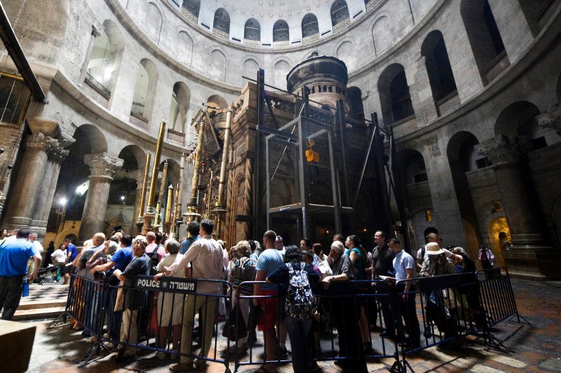 Η επικεφαλής ερευνήτρια του ΕΜΠ περιγράφει βήμα βήμα πώς έκαναν τη συγκλονιστική ανακάλυψη στον Τάφο του Ιησού | iefimerida.gr 4