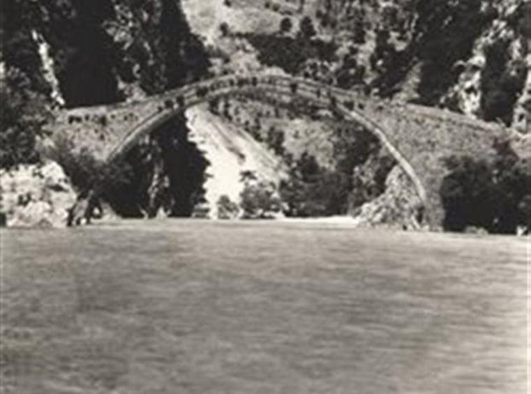 Ταγιάνι: Ναι στην ανακατασκευή της ιστορικής γέφυρας Κοράκου στην Κοιλάδα του Αχελώου | iefimerida.gr 0