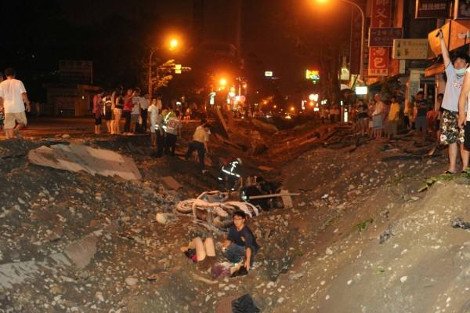 Πύρινη κόλαση από έκρηξη φυσικού αερίου σε πόλη της Ταϊβάν: Δεκάδες νεκροί και πάνω από 200 τραυματίες [εικόνες&βίντεο] | iefimerida.gr 3