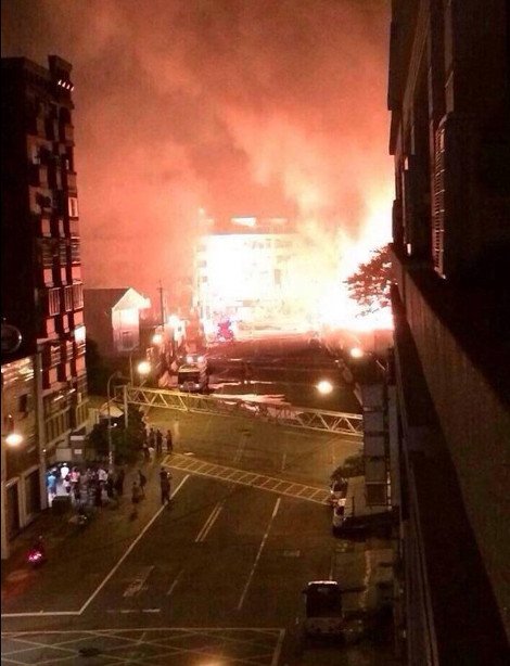 Πύρινη κόλαση από έκρηξη φυσικού αερίου σε πόλη της Ταϊβάν: Δεκάδες νεκροί και πάνω από 200 τραυματίες [εικόνες&βίντεο] | iefimerida.gr 0