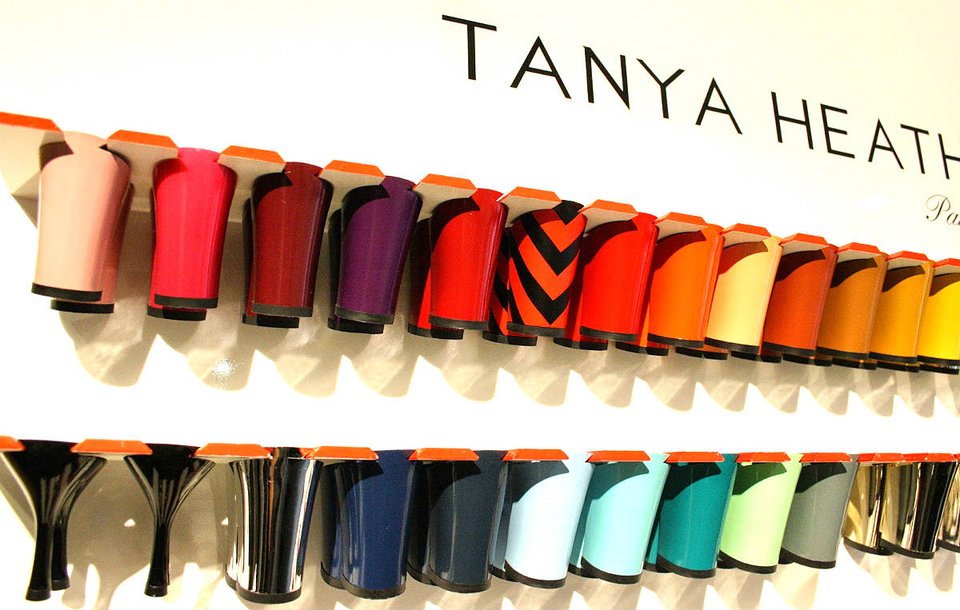 Η σχεδιάστρια παπουτσιών που είχε ΤΗΝ ιδέα: Γοβάκια και πέδιλα με τακούνια που αλλάζεις μόνη σου [εικόνες] | iefimerida.gr 3