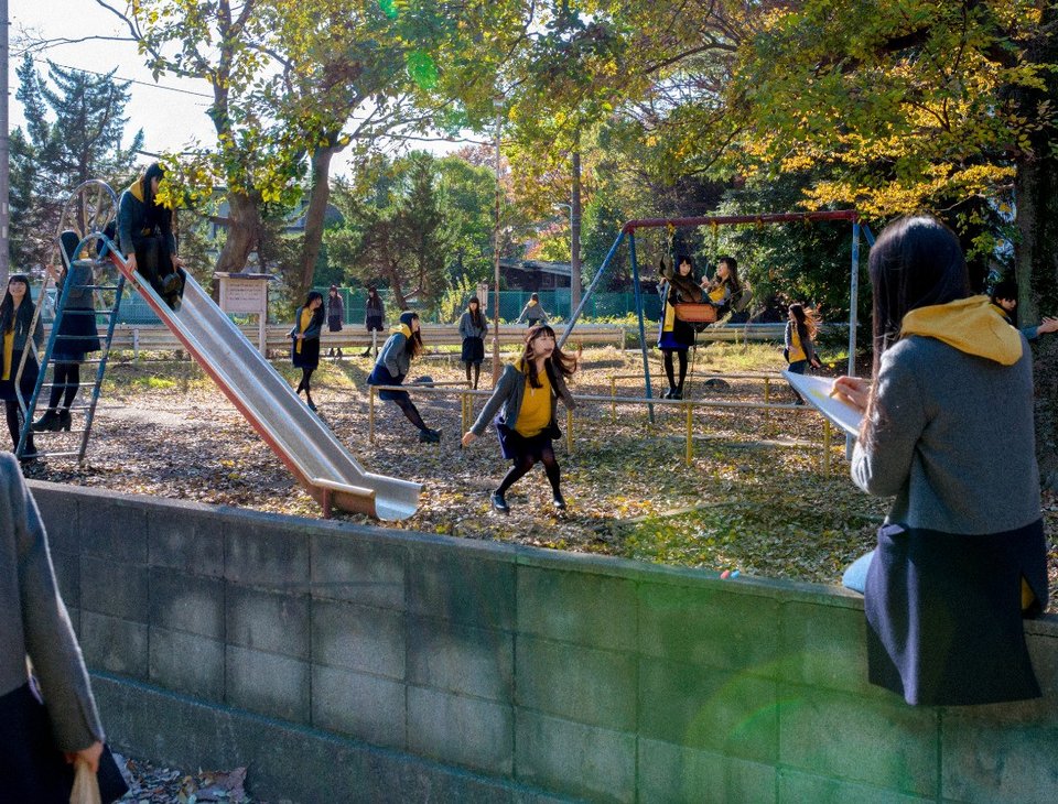 Φωτογράφος «κλωνοποιεί» τα μοντέλα του και δημιουργεί έναν διαφορετικό κόσμο [εικόνες] | iefimerida.gr 7