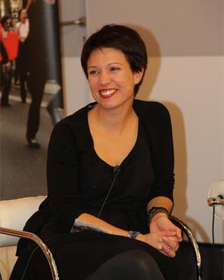 Ποιά είναι η Μπεατρίζ Ταλεγκόν που είπε κατάμουτρα στον Παπανδρέου ότι με λιμουζίνες, πεντάστερα, δείπνα και δημόσιο χρήμα δεν γίνεται Σοσιαλισμός [εικόνες] | iefimerida.gr 2