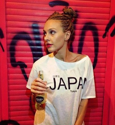 Τέλος τα ράστα για την Τάμτα -Το νέο αφρο λουκ που την έκανε αγνώριστη [εικόνες]  | iefimerida.gr 1