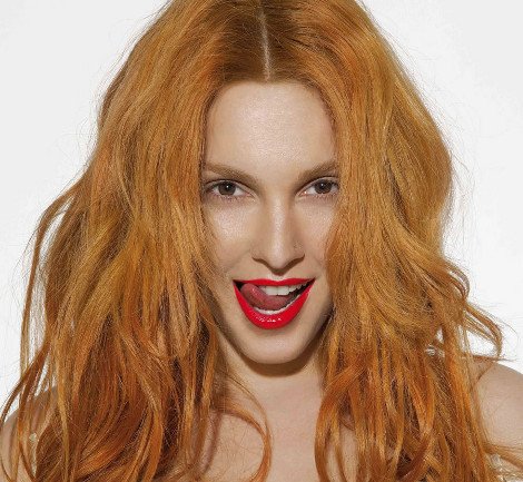 Η τρομακτική ομοιότητα άγνωστης γυναίκας με την Τάμτα  - Είναι η απόλυτη σωσίας της [εικόνες] | iefimerida.gr 2