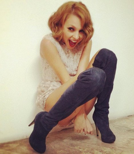 Η τρομακτική ομοιότητα άγνωστης γυναίκας με την Τάμτα  - Είναι η απόλυτη σωσίας της [εικόνες] | iefimerida.gr 1