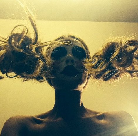 Αγνώριστη η Τάμτα: Το τρομακτικό μακιγιάζ που «χτύπησε» το Instagram [εικόνες] | iefimerida.gr 2