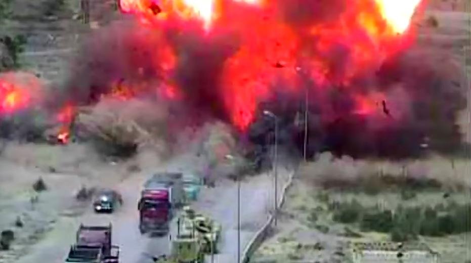 Σινά: Τανκ πάτησε παγιδευμένο με εκρηκτικά αυτοκίνητο -Τεράστια έκρηξη [βίντεο] | iefimerida.gr 5