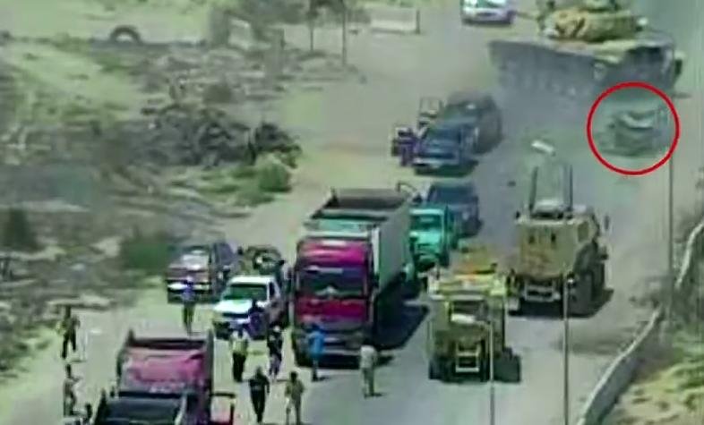 Σινά: Τανκ πάτησε παγιδευμένο με εκρηκτικά αυτοκίνητο -Τεράστια έκρηξη [βίντεο] | iefimerida.gr 4