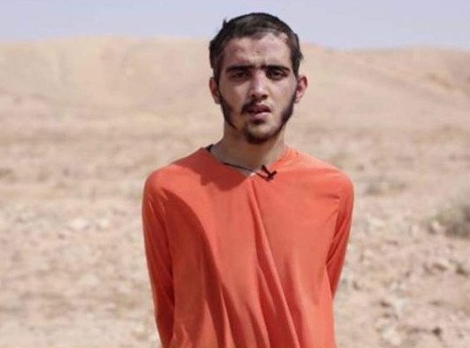 Κτηνωδία: Τζιχαντιστές πάτησαν με τανκ 19χρονο αιχμάλωτο [προσοχή: πολύ σκληρές εικόνες] | iefimerida.gr 0