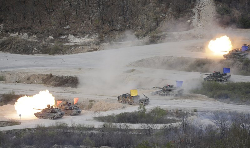 Φλεγόμενη παραλία στη Βόρεια Κορέα: Επίδειξη δύναμης με τη μεγαλύτερη άσκηση πυροβολικού [εικόνες & βίντεο]  | iefimerida.gr 7