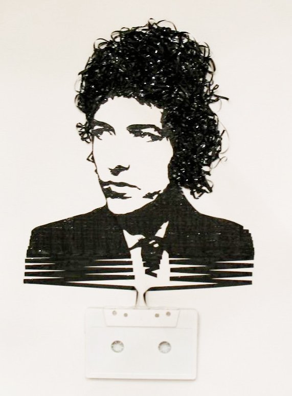 Εντυπωσιακά πορτραίτα από παλιές κασέτες [Εικόνες] | iefimerida.gr 6