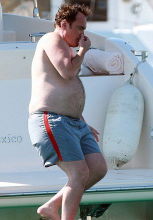 Ο τετράπαχος Ταραντίνο κρατάει την μύτη του πριν βουτήξει [εικόνες]  | iefimerida.gr 1