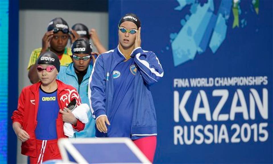 Η 10χρονη που έγραψε ιστορία - Η μικρότερη που έχει αγωνιστεί ποτέ σε Παγκόσμιο πρωτάθλημα κολύμβησης [εικόνες] | iefimerida.gr 1