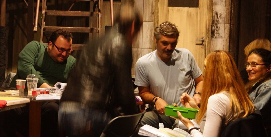 Ο Αιμίλιος Χειλάκης σκηνοθετεί Μολιέρο με πολύ καλό καστ [εικόνες] | iefimerida.gr 1