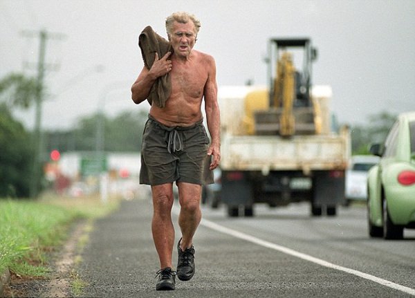 Ο γιος πριγκίπισσας που έζησε ως Ταρζάν -Αφησε τον πολιτισμό, πάλευε με κροκόδειλους και αγριογούρουνα [εικόνες] | iefimerida.gr 5