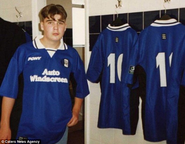 Ο άντρας με τα περισσότερα τατουάζ στη Βρετανία δε μπορεί να ταξιδέψει πουθενά λόγω του περίεργου ονόματός του [εικόνες] | iefimerida.gr 4