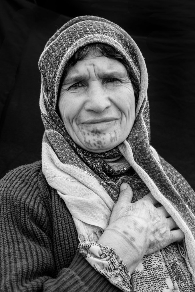 Τα τατουάζ των γυναικών της Συρίας: Τι σημαίνουν τα σύμβολα στο πρόσωπό τους [εικόνες] | iefimerida.gr 0