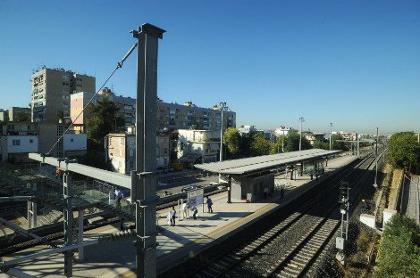 Ο προαστιακός έφτασε στον Ταύρο -Αιχμές Χρυσοχοΐδη [εικόνες] | iefimerida.gr 6