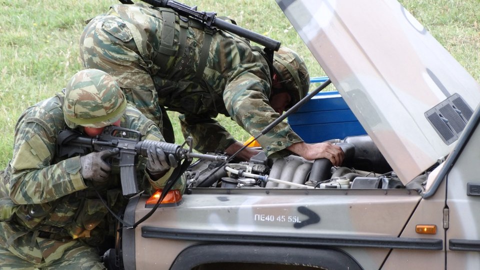 Ελληνες στρατιώτες εν δράσει -Η Ταξιαρχία «Πόντος» επιτίθεται, εξουδετερώνει τον εχθρό και εντυπωσιάζει [εικόνες] | iefimerida.gr 3