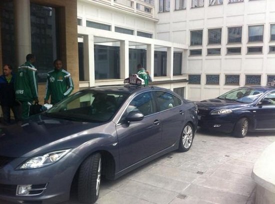 Ο Παναθηναϊκός πήγε για προπόνηση με ταξί! [εικόνες] | iefimerida.gr 1