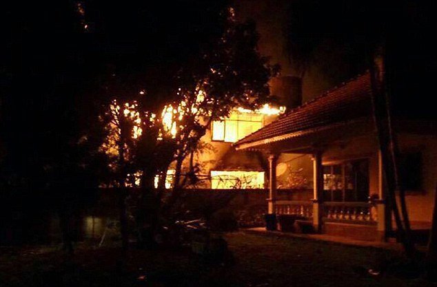 Τραγωδία στην Ταϊλάνδη: Φωτιά σε κοιτώνα σκότωσε 17 μαθήτριες [εικόνες] | iefimerida.gr 1