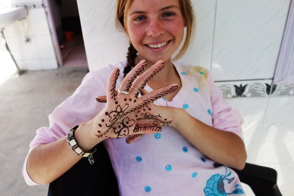 Γυρίζει τον κόσμο με 5 ευρώ την ημέρα [εικόνες] | iefimerida.gr 5