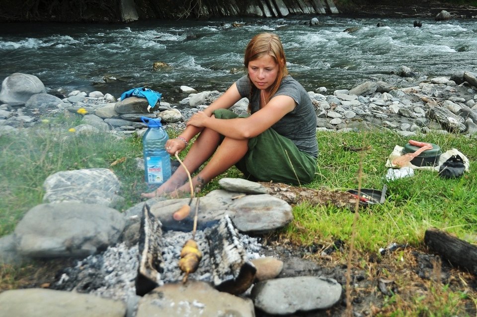 Γυρίζει τον κόσμο με 5 ευρώ την ημέρα [εικόνες] | iefimerida.gr 3