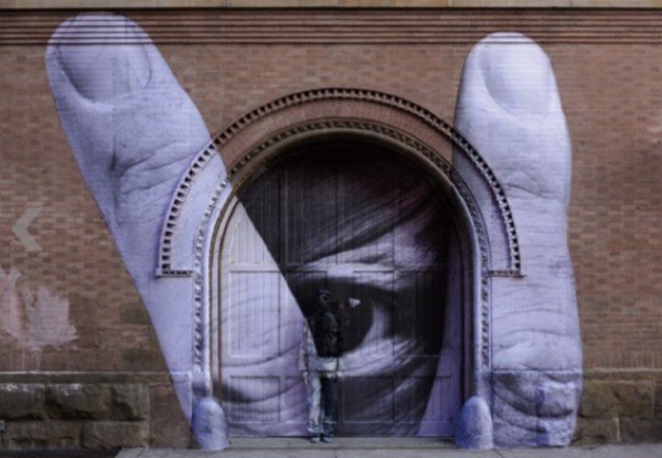 Ο «αόρατος» Κινέζος – Καλλιτέχνης ζωγραφίζει το σώμα του και «χάνεται» μέσα στον καμβά [εικόνες]  | iefimerida.gr 7