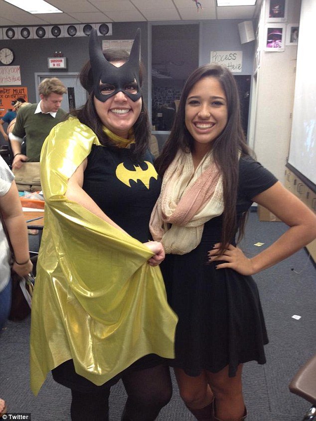 Φρίκη στις ΗΠΑ: Μαθητές βρήκαν κρεμασμένη από το ταβάνι της αίθουσας καθηγήτριά τους [εικόνες] | iefimerida.gr 5