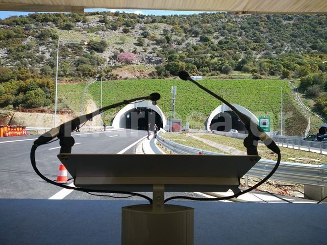 Με χλιδή, καλεσμένους και ορχήστρα η ομιλία Τσίπρα στα εγκαίνια των σηράγγων στα Τέμπη [εικόνες & βίντεο] | iefimerida.gr 2