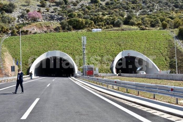 Με χλιδή, καλεσμένους και ορχήστρα η ομιλία Τσίπρα στα εγκαίνια των σηράγγων στα Τέμπη [εικόνες & βίντεο] | iefimerida.gr 0