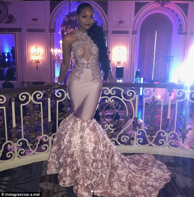 Στο χορό αποφοίτησης των πλουσιόπαιδων: Ελικόπτερα, τζετ, οσκαρικές τουαλέτες και υπερβολή σε όλα [εικόνες] | iefimerida.gr 0