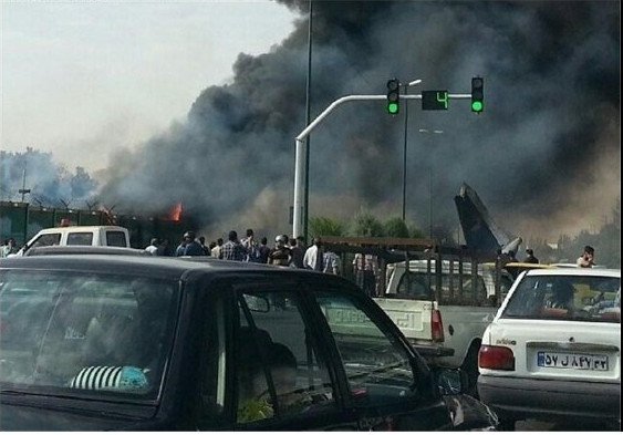 Συνετρίβη επιβατικό αεροσκάφος στην Τεχεράνη -Κοντά στο αεροδρόμιο Μεχραμπάντ [εικόνες] | iefimerida.gr 2