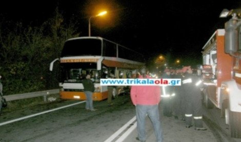 Σοβαρό τροχαίο στα Τέμπη - Ενας νεκρός σε σύγκρουση ΙΧ με φορτηγό και λεωφορείο του ΚΤΕΛ [εικόνες] | iefimerida.gr 1