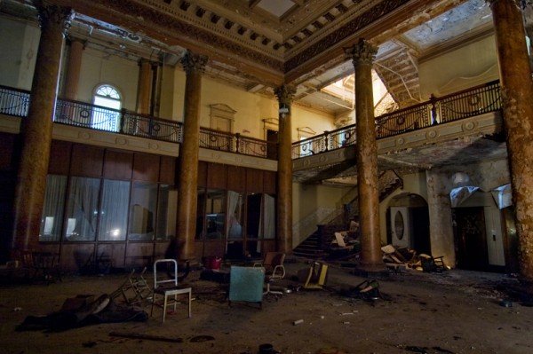 Δύο γάλλοι δημοσιογράφοι μπήκαν σε έναν μασονικό ναό της Πενσυλβάνια και περιγράφουν τι είδαν [εικόνες] | iefimerida.gr 6