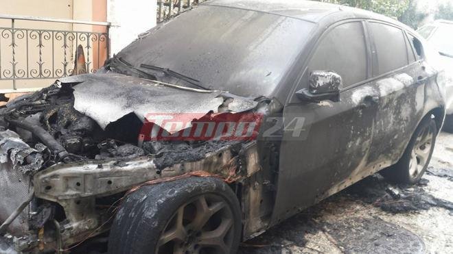  Λαμπάδιασαν δύο σταθμευμένα αυτοκίνητα στην Πάτρα- Βρέθηκε γκαζάκι στο σημείο [εικόνες] | iefimerida.gr 2