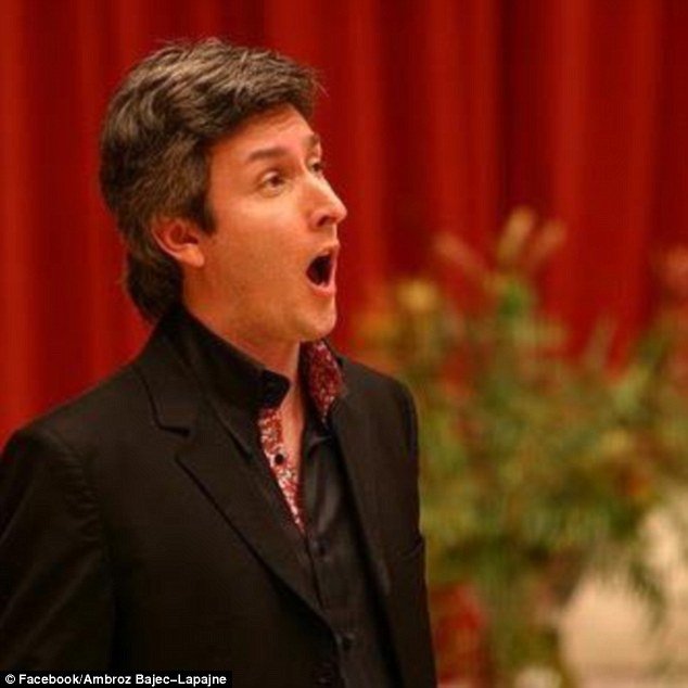 Τενόρος τραγουδάει Σούμπερτ ενώ υποβάλλεται σε εγχείρηση στον εγκέφαλο [εικόνα & βίντεο] | iefimerida.gr 0