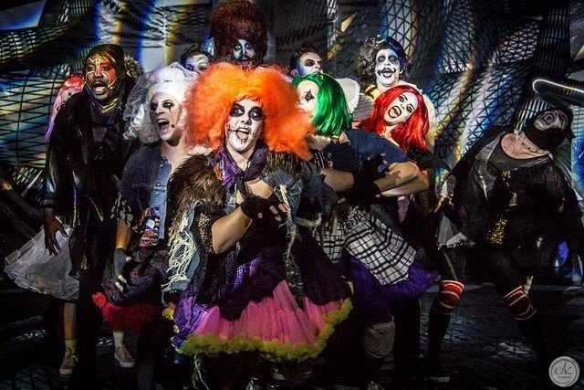 Ο Γιώργος Θεοφάνους ανεβάζει μιούζικαλ για παιδιά -Μια 4D εμπειρία με τέρατα [εικόνες]  | iefimerida.gr 3