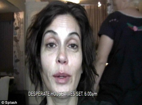 Τέρι Χάτσερ, 50χρονη σε απόγνωση [εικόνες] | iefimerida.gr 9